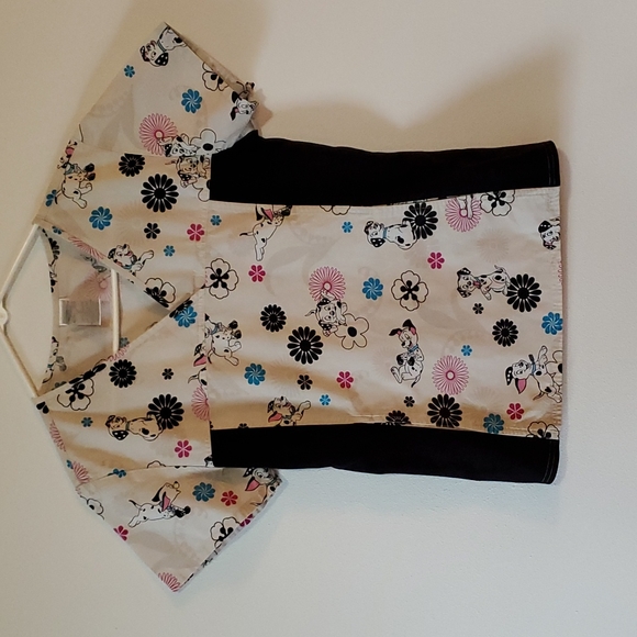 101 Dalmatians Scrub top - Picture 1 of 3